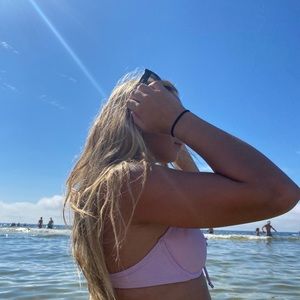 Meet your Posher, Avery